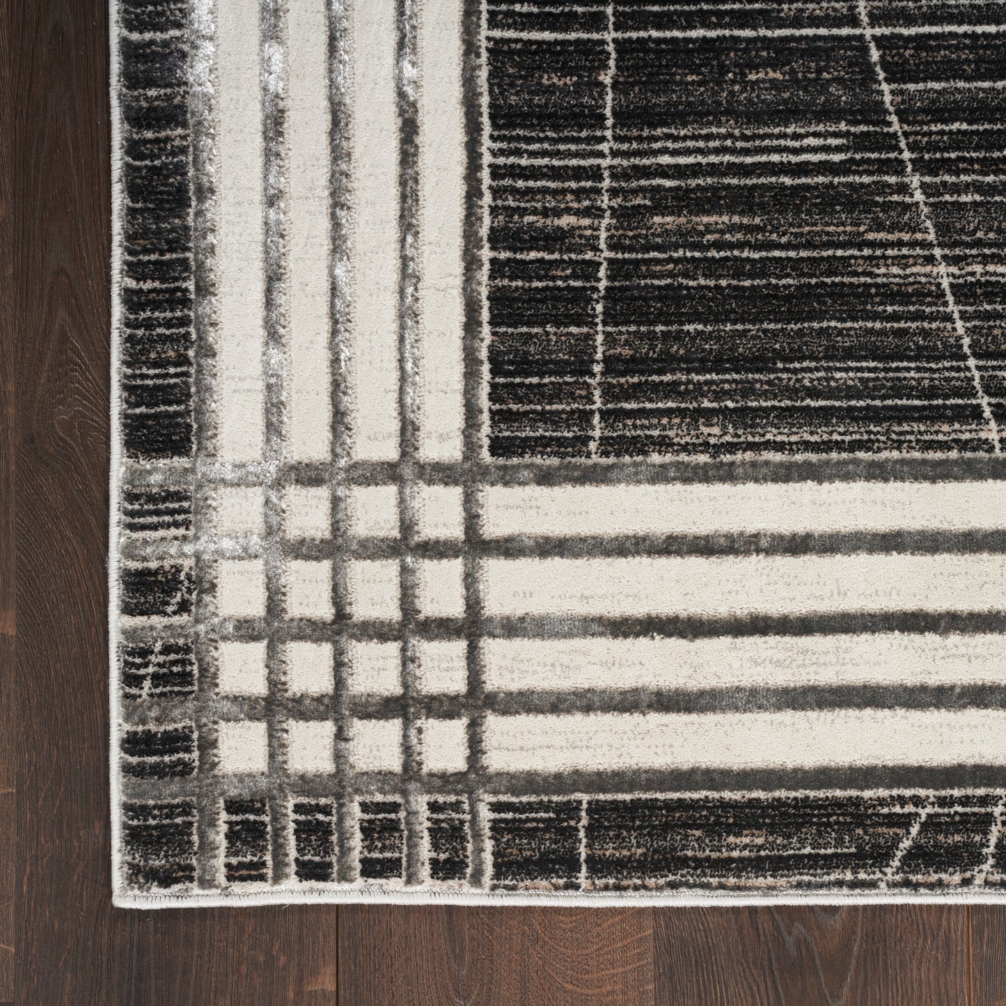 Desire Charcoal & Silver Rug
