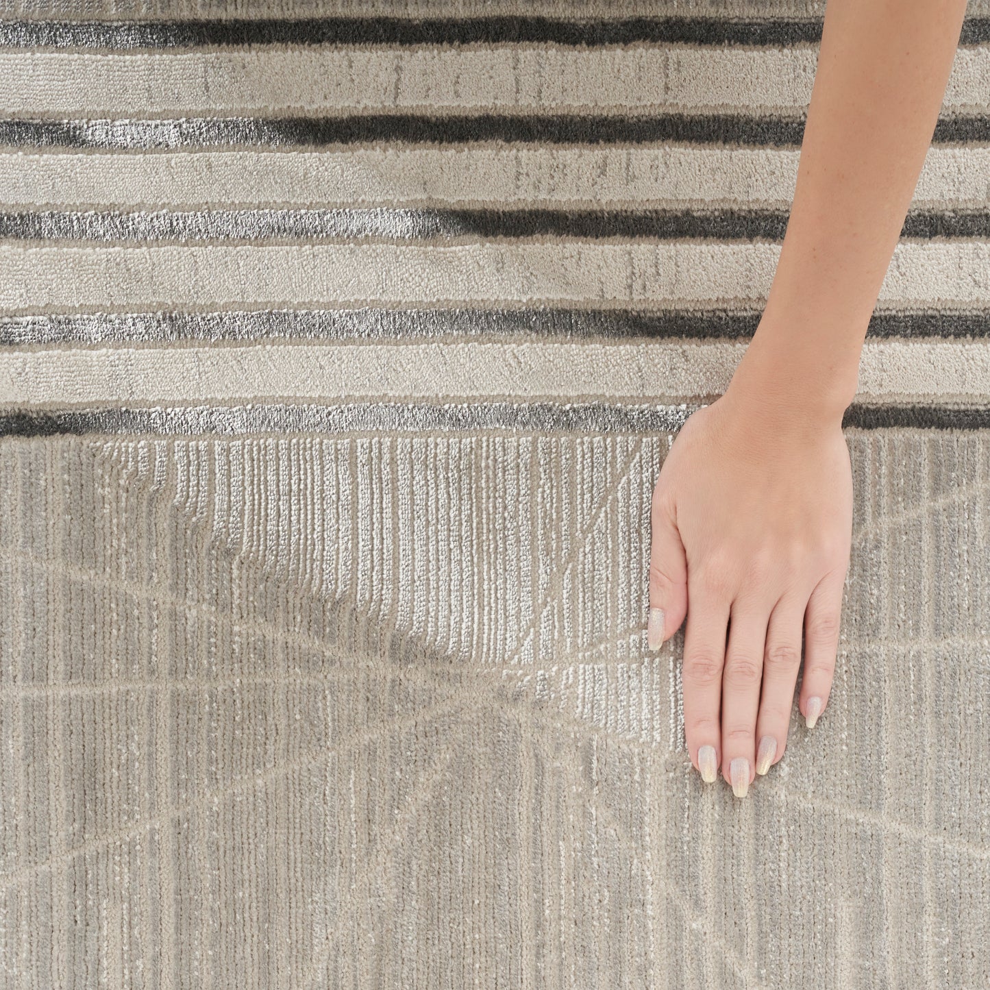 Desire Grey & Silver Rug