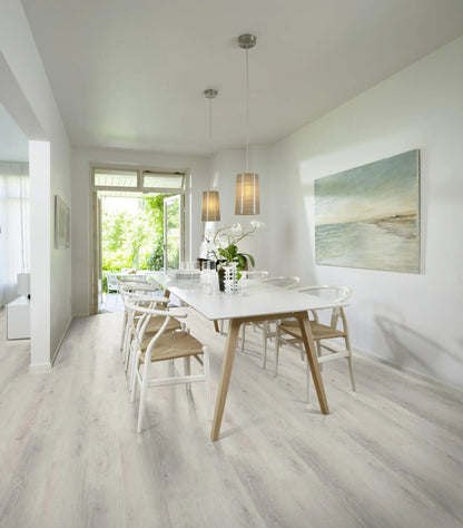 Kahrs Hacienda Cremello